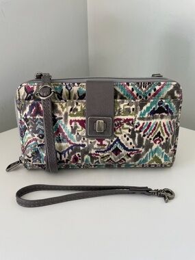 Sakroots Large Smartphone Wallet Crossbody Bag